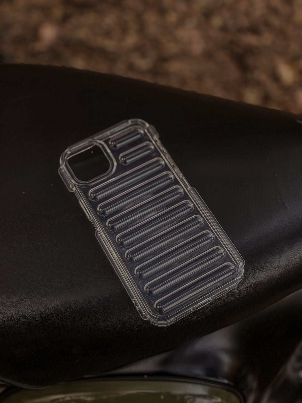 Transparent capsule case for iphone